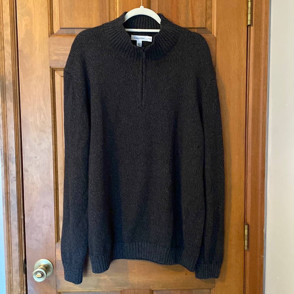 Calvin Klein Sweater. XXL/TTG. NWT. Black/Grey